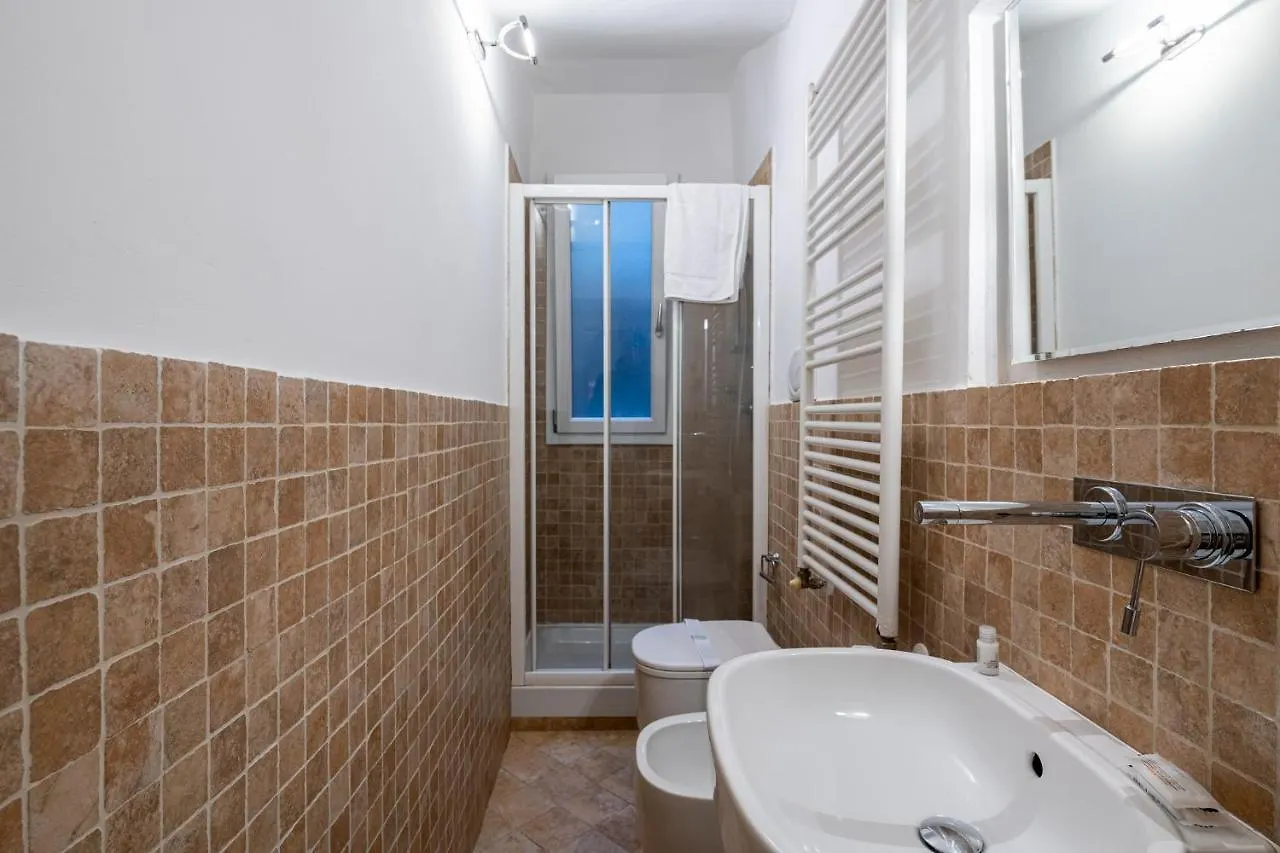 Sant'Ambrogio Colorful Apartment Florence 0*,  Italy